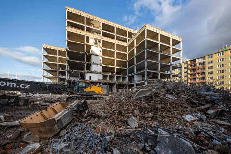 Remolice budovy Merkuria