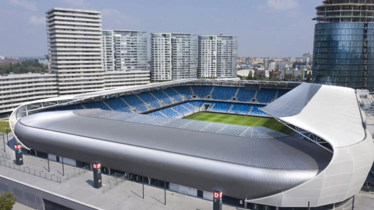 Národní fotbalový stadion v Bratislavě